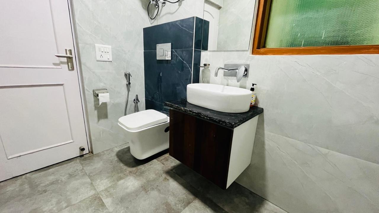 Hotel Starline Sector 28 Γκουργκάον Εξωτερικό φωτογραφία