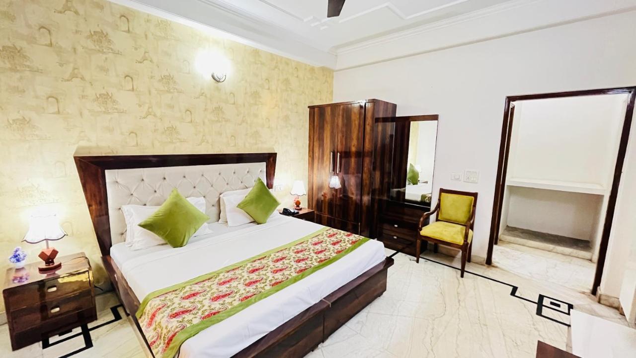 Hotel Starline Sector 28 Γκουργκάον Εξωτερικό φωτογραφία