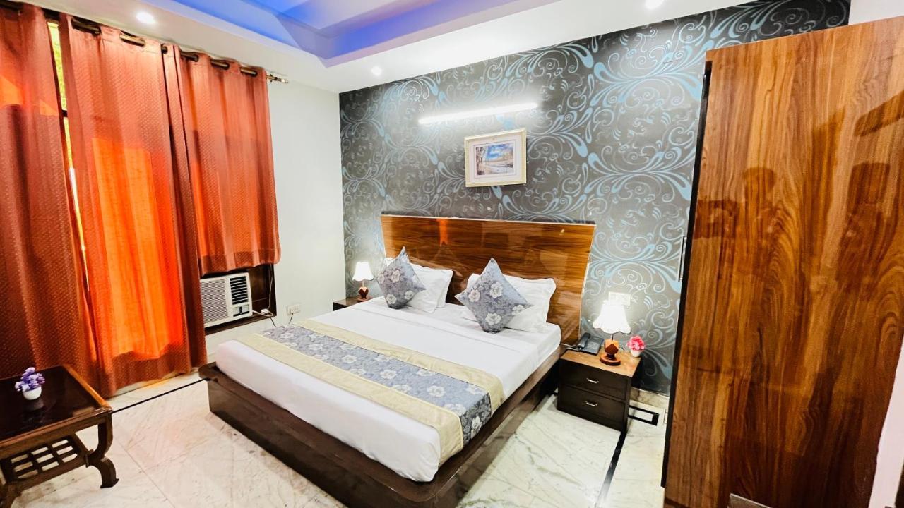 Hotel Starline Sector 28 Γκουργκάον Εξωτερικό φωτογραφία