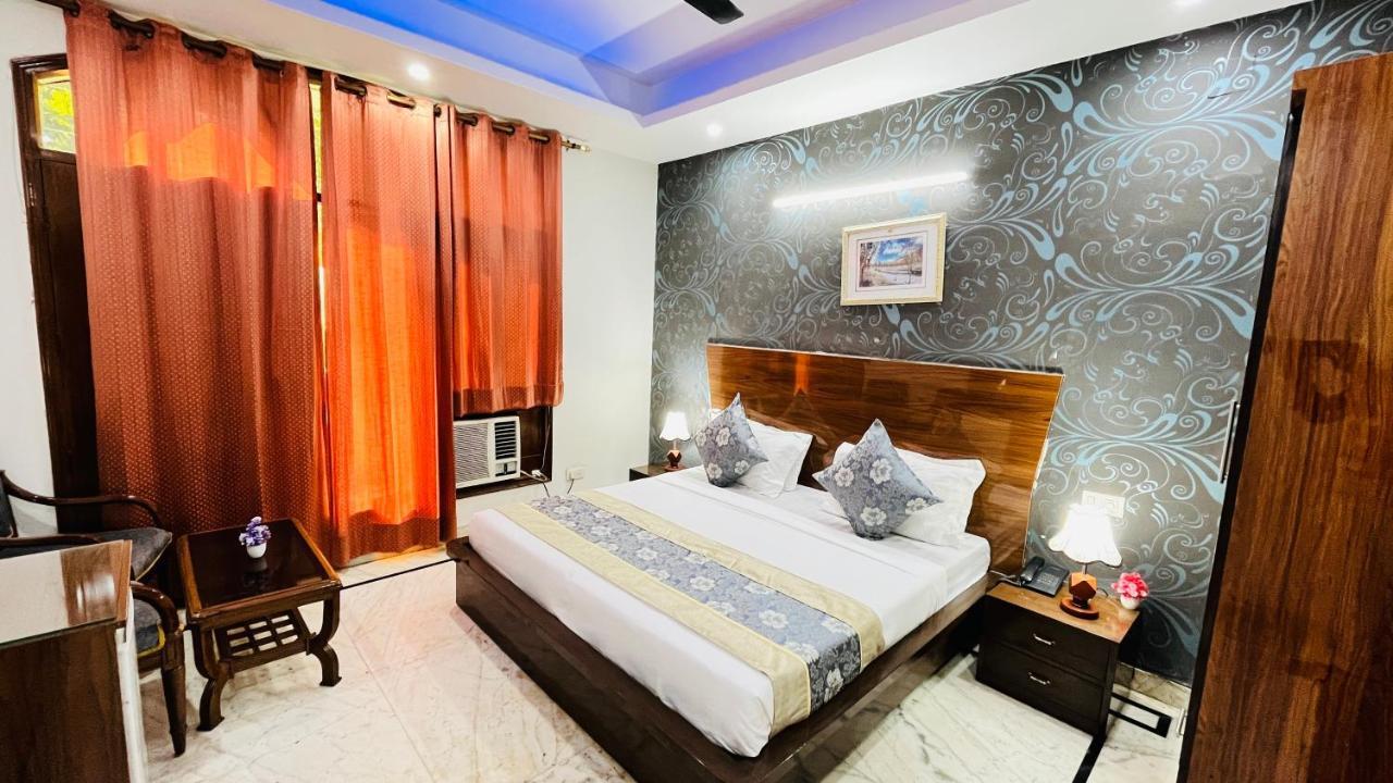 Hotel Starline Sector 28 Γκουργκάον Εξωτερικό φωτογραφία